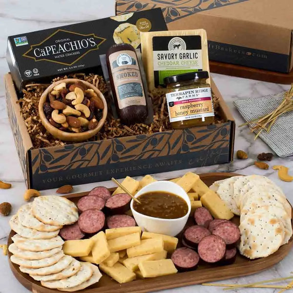 Small Gourmet meat and cheese gift box