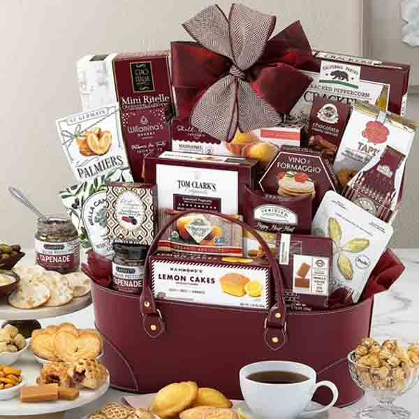Deluxe Gourmet Food Gift Basket