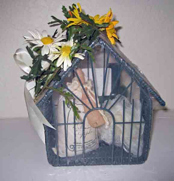 Birdhouse spa gift